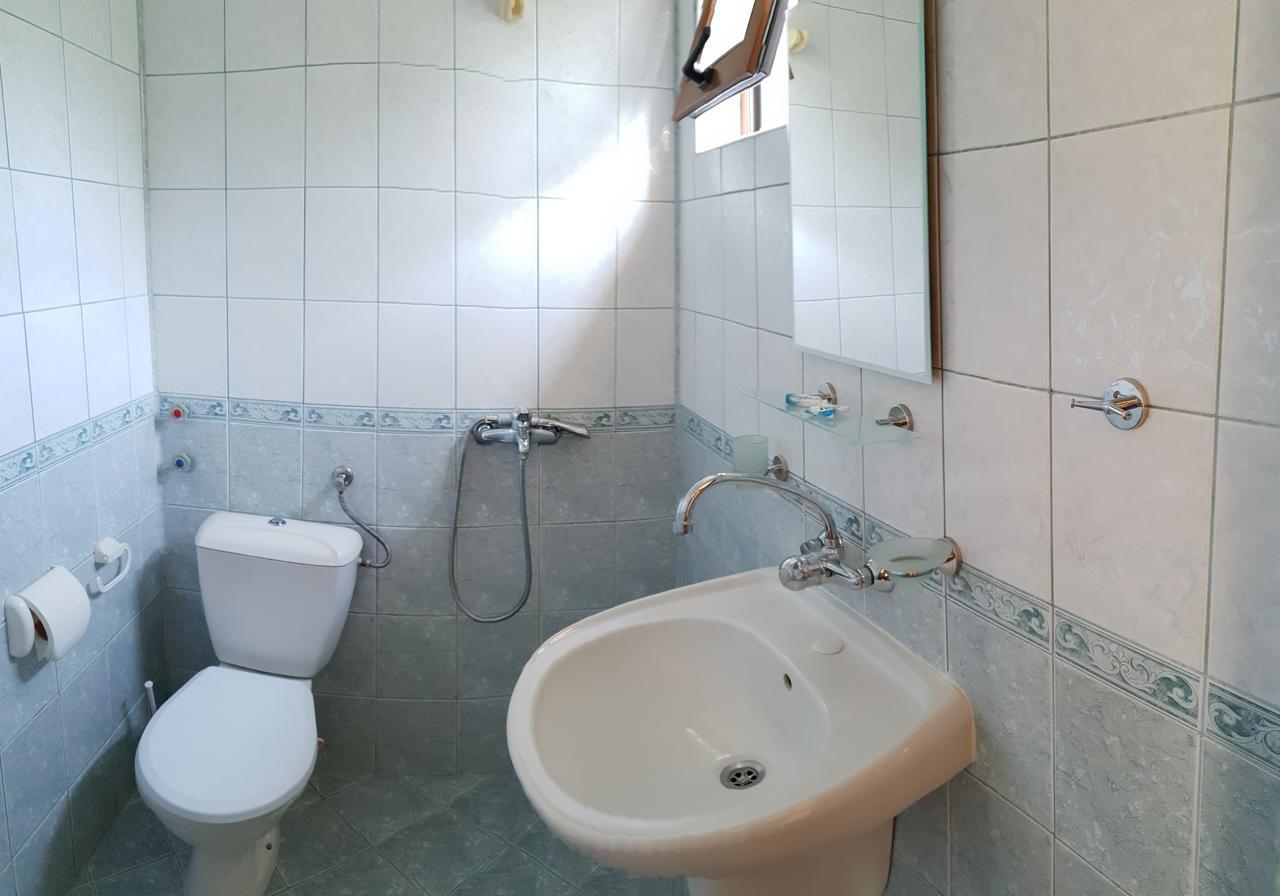 Hotel Strinava Primorsko Extérieur photo